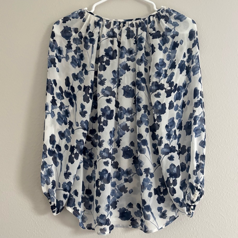 Joie Blue and White Floral Blouse - Picture 4 of 8